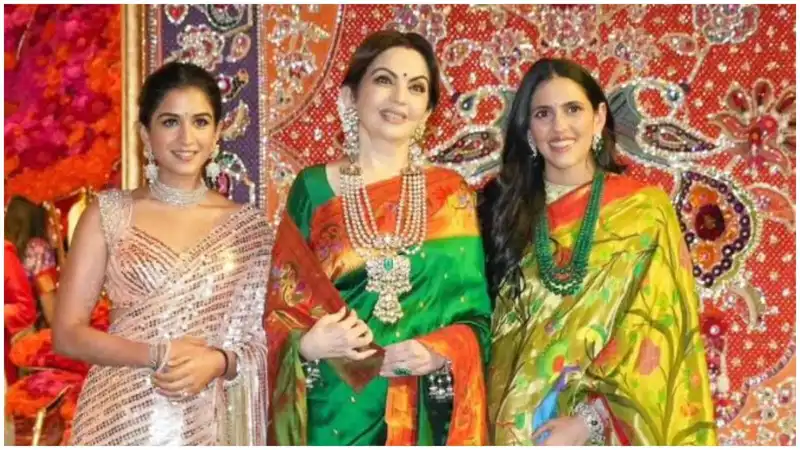 'Middle class aurto ka sapna': Netizens react to Nita Ambani posing with Shloka and Radhika at Ganpati celebration