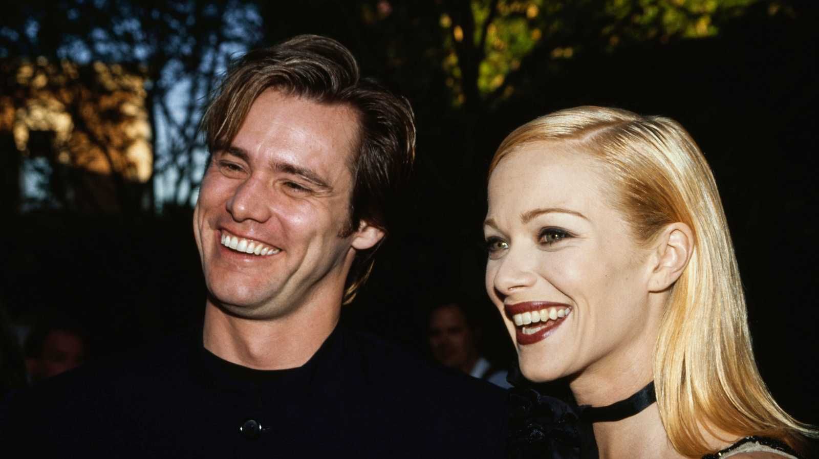 Jim Carrey and Lauren Holly (Source: The List)