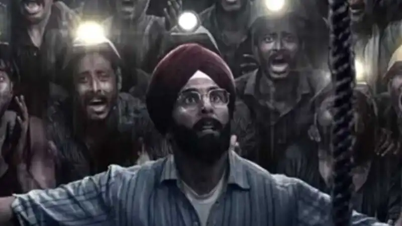 Mission Raniganj: Akshay Kumar plays Bharat's true hero, rescues trapped miners; Parineeti Chopra shares first glimpse