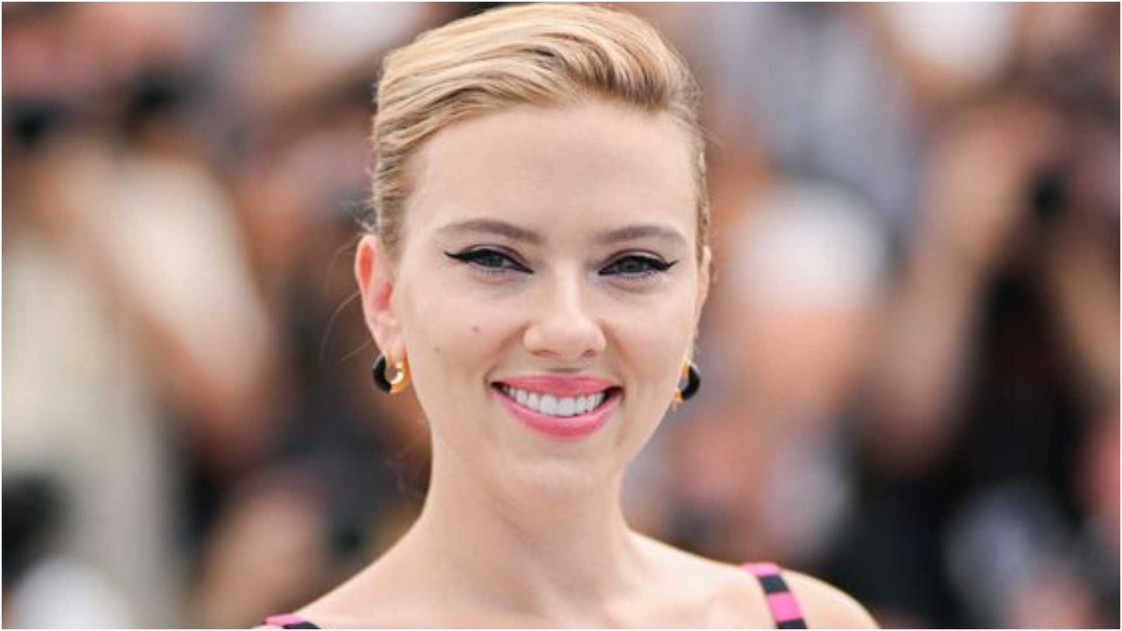<p>Scarlett Johansson</p>