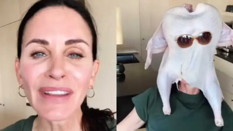 Courteney Cox recreates the turkey dance