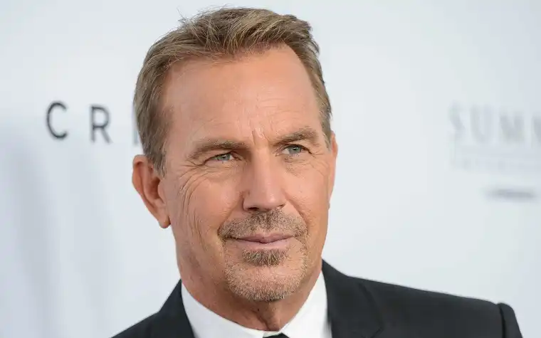 <p>Kevin Costner</p>