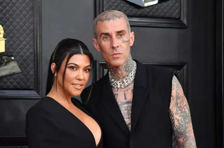 Kourtney Kardashian and Travis Barker (Source: Penn Live )