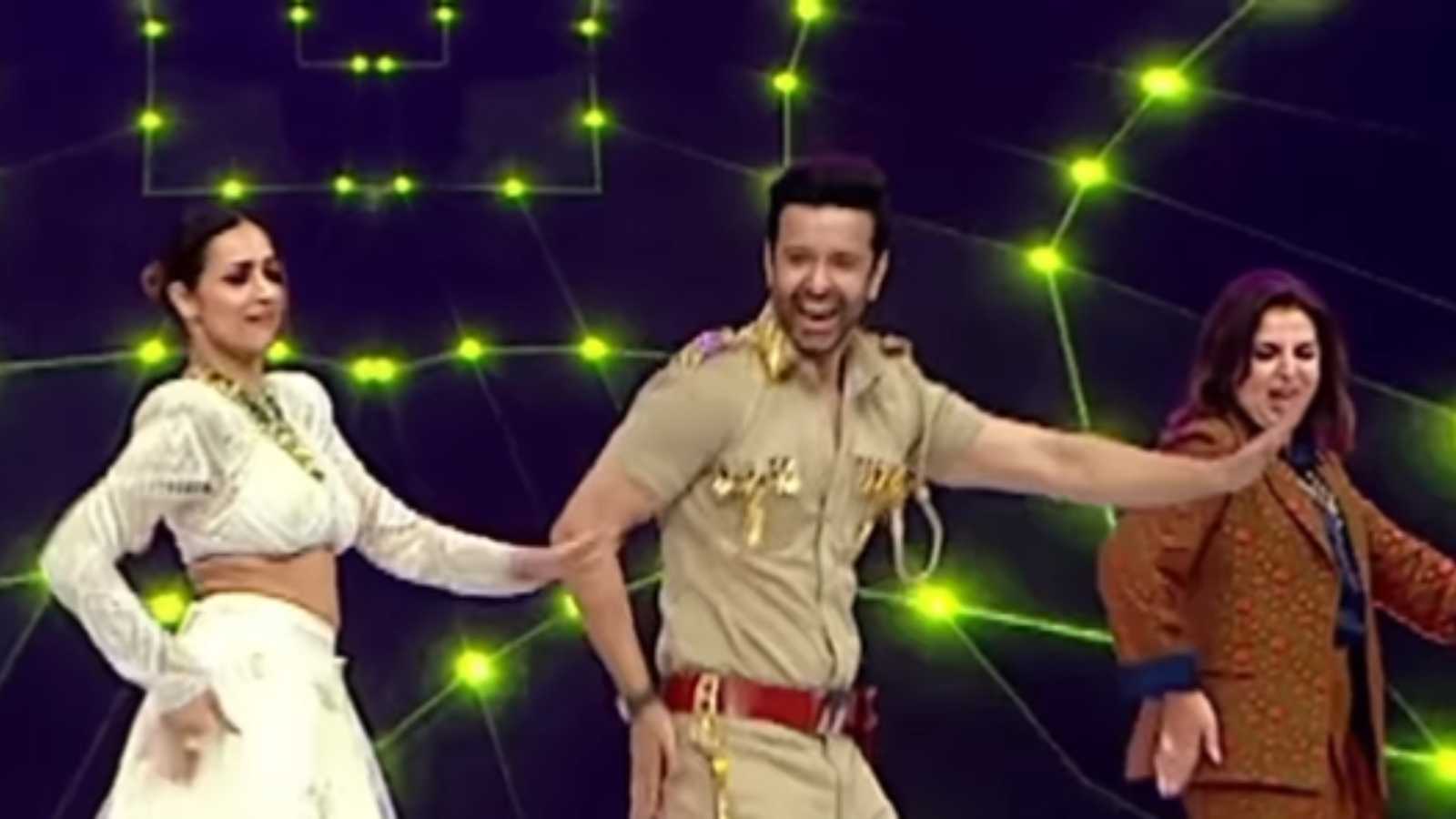 Malaika Arora, Aamir Ali and Farah Khan dancing to Munni Badnaam Hui