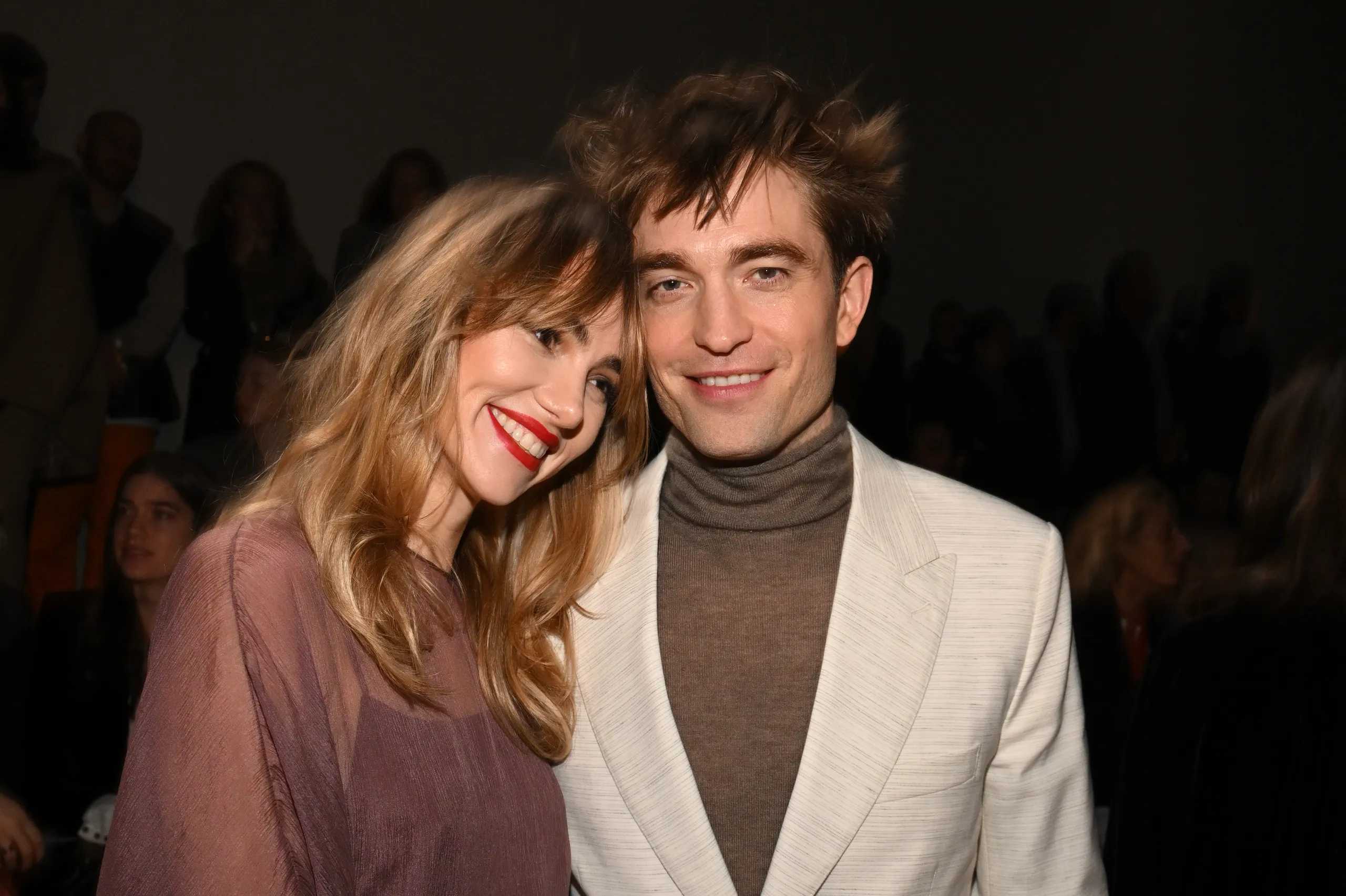 Robert Pattinson and Suki Waterhouse (Source: Glamour)