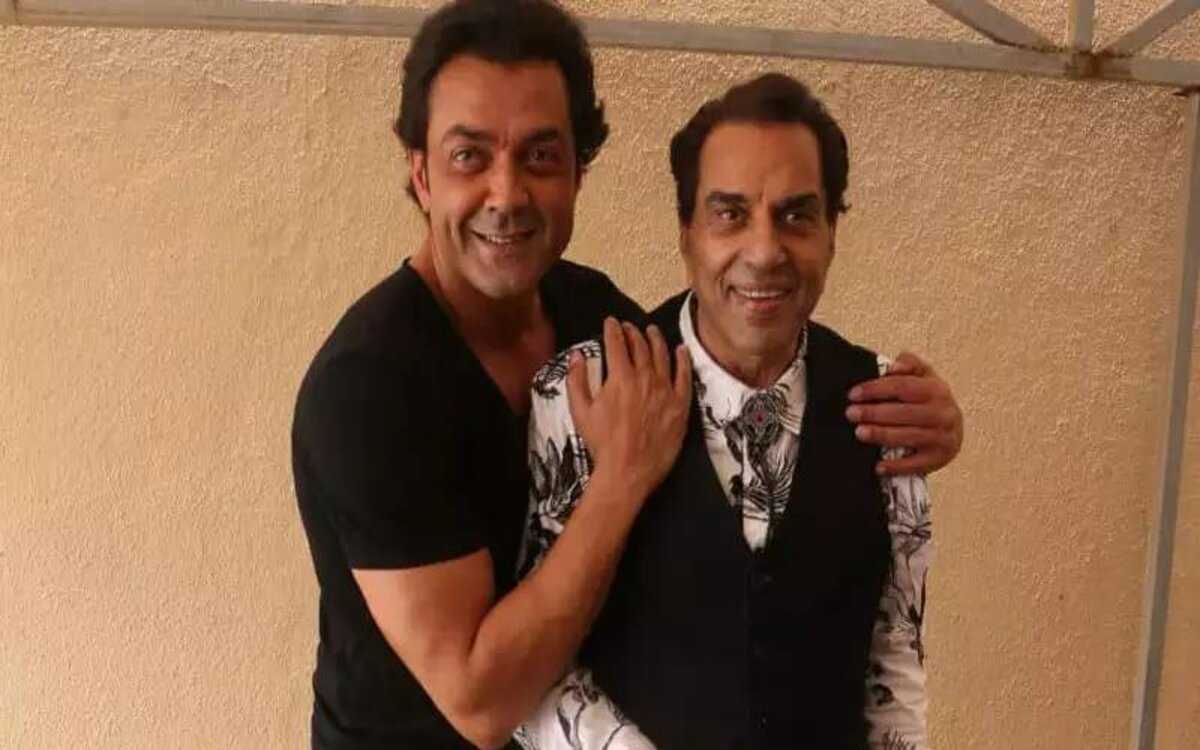 Bobby Deol And Dharmendra Deol