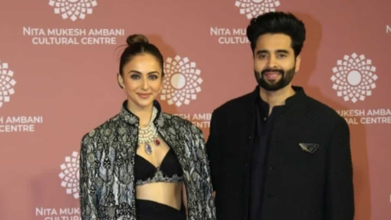 Rakul Preet and Jackky Bhagnani's wedding: First pictures from Goa goes viral, Shilpa Shetty-Raj Kundra to perform