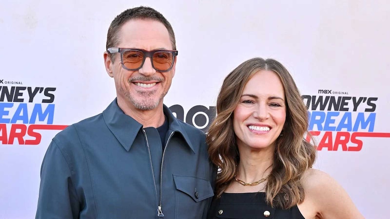 Robert Downey Jr. and Susan Downey at the Oscars (Source: THR)