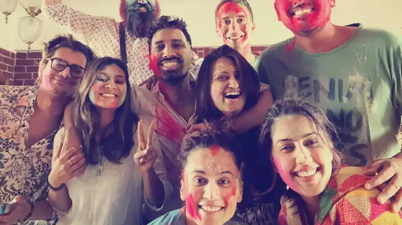 Taapsee Pannu sports sindoor in Holi picture amid secret wedding rumours with Mathias Boe