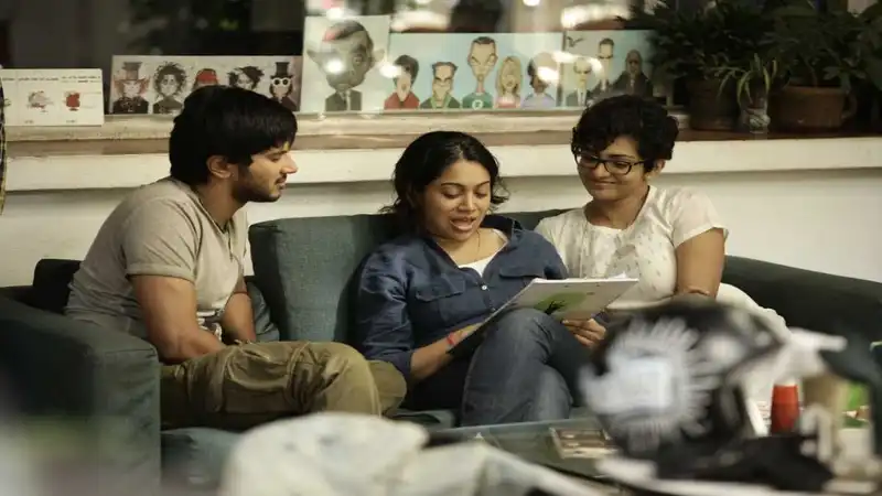 Anjali Menon, Dulquer Salmaan and Parvathy Thiruvothu on the sets of Bangalore Days.