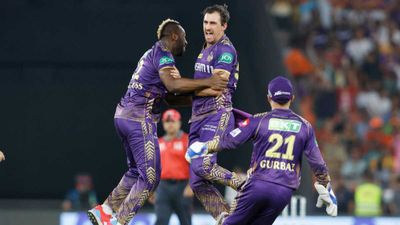 IPL 2024 Qualifier 1 - 15 overs and 8 wickets down, can SRH get a good total vs KKR?