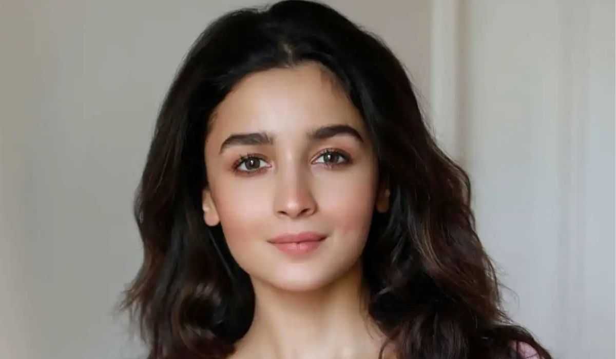 The Academy gives a special mention to Alia Bhatt's track Ghar More Pardesiya from Kalank