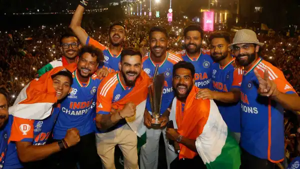 Virat Kohli hails Jasprit Bumrah to Wankade screams 'Hardik, Hardik' - Iconic moments at Team India's victory parade in Mumbai