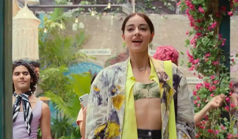 Call Me Bae song Vekh Sohneyaa out: Ananya Pandey sizzles in her OTT debut