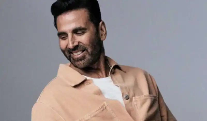 <p>Akshay Kumar</p>