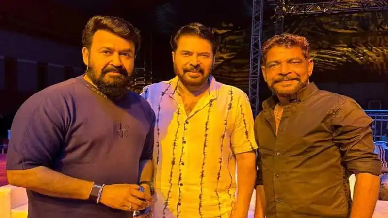 Mohanlal and Mammootty with Antony Perumbavoor.