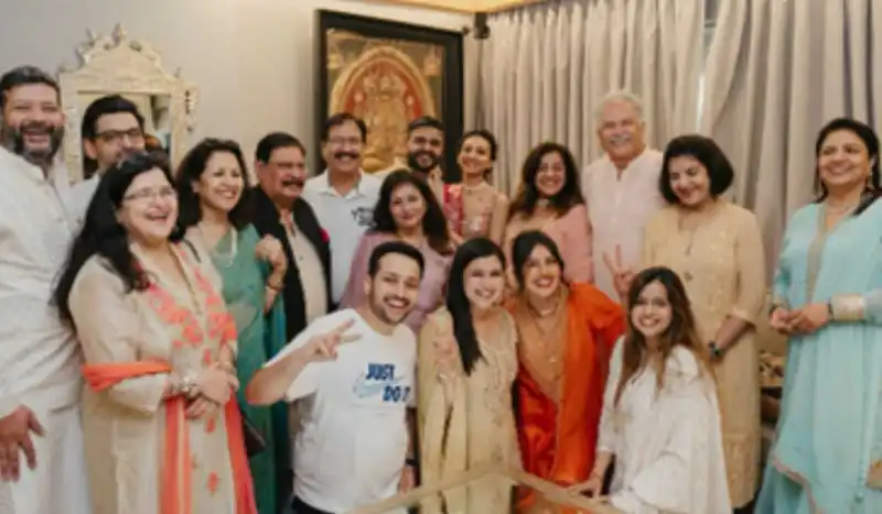 Priyanka Chopra all smiles in the new pics from brother Siddharth-Neelam Upadhyaya's hastakshar and engagement ceremony