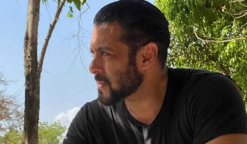 <p>Salman Khan</p>