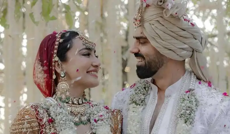 First photos of Surbhi Jyoti and Sumit Suri wedding; fans simply shower their love and blessings on the newly married couple