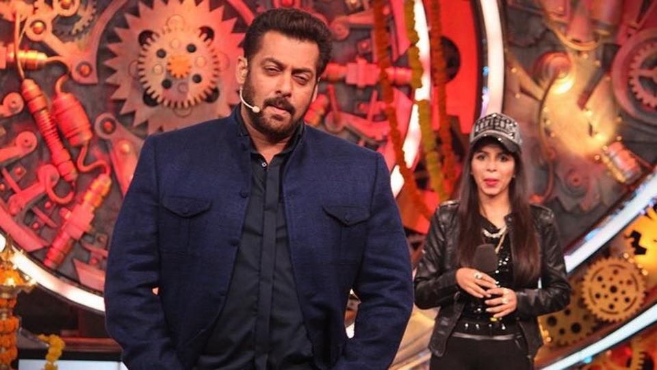 Bigg Boss 11 Day 21: Salman Khan Invites Cringepop Sensation, Dhinchak Pooja On The Show With A Heavy Heart!