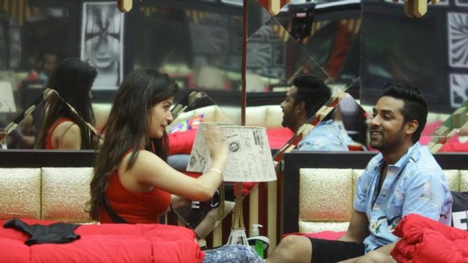 Bigg Boss 11 Episode 9 UPDATE: Love Is Blossoming In The Bigg Boss House