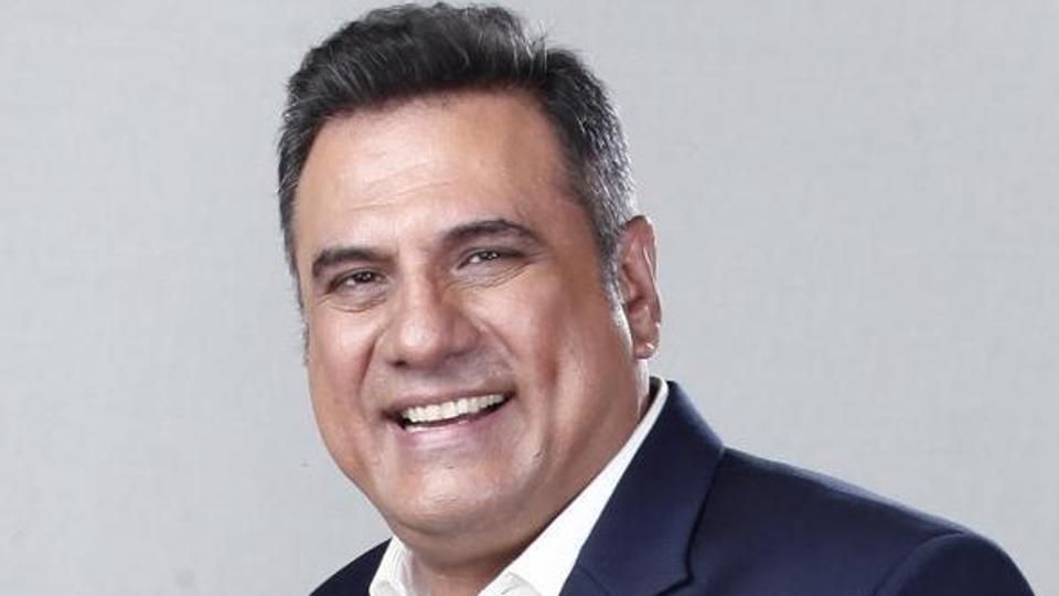 Boman Irani breaks down on the set of his show, gets teary-eyed