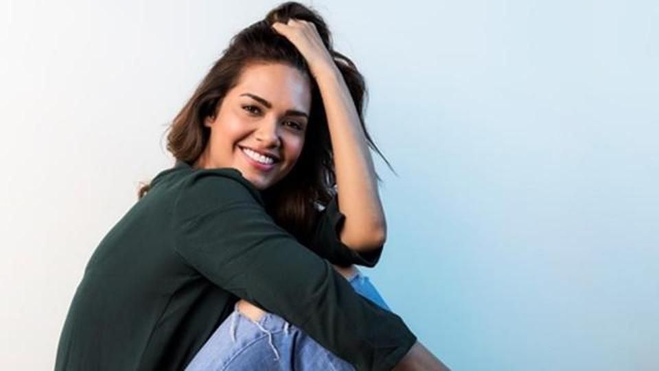 There's More Things To Talk About In The World Than My Pictures: Esha Gupta