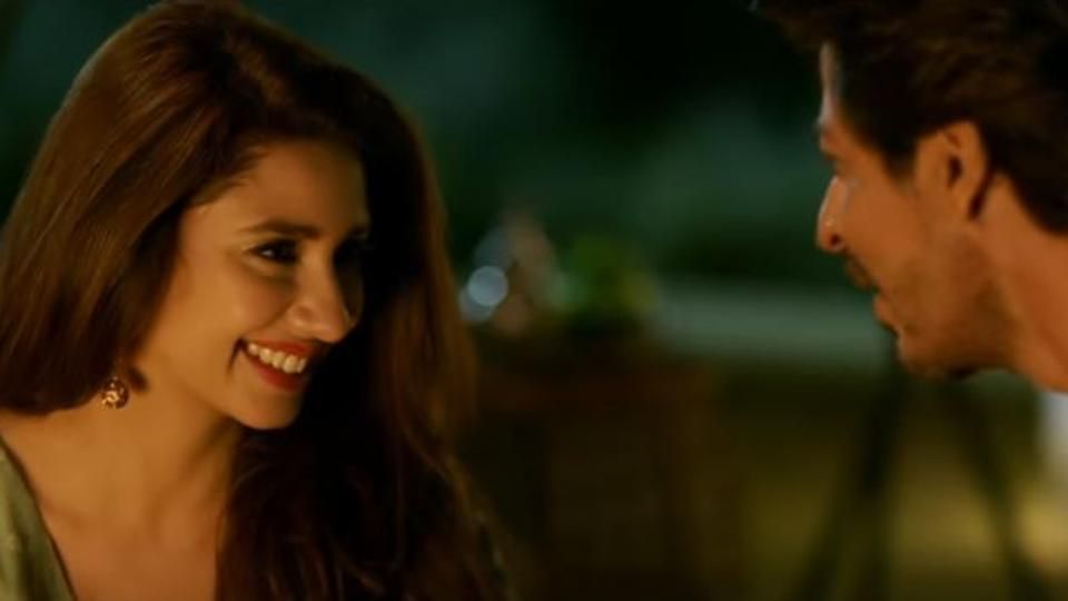 Mahira Khan Has Something To Say About Her Chemistry With SRK And It Will Make You Smile! 