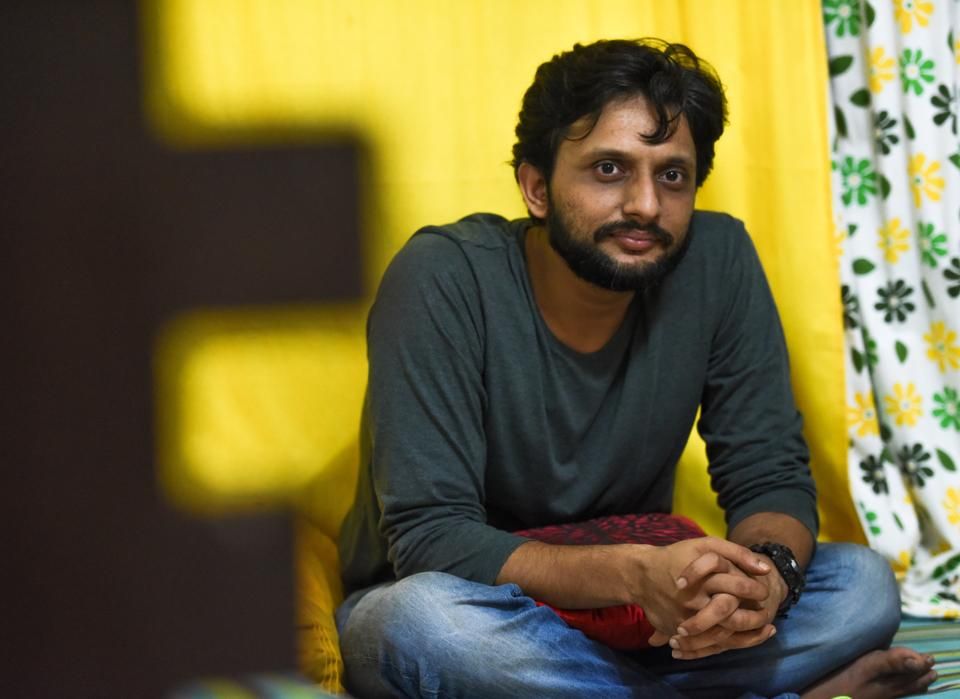 Zeeshan Ayyub Couldn't Help Getting Into The Boots Of A Journalist When It Came To Working With Shah Rukh Khan!