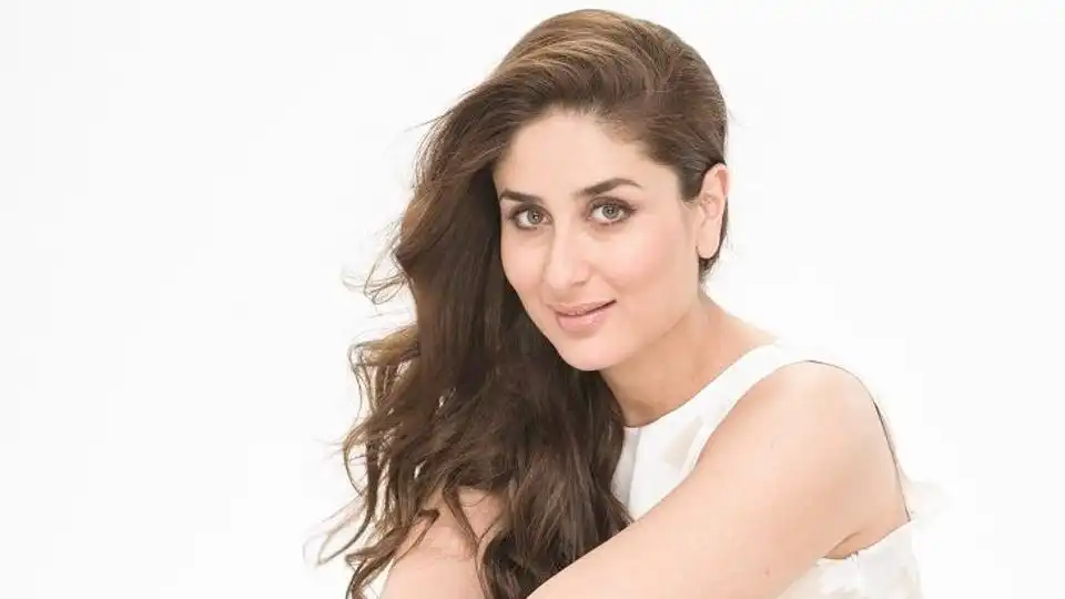 Kareena Kapoor Khan's Fans Ask You To #PoutLikeBebo To Find The Best Looking Pout On Social Media!