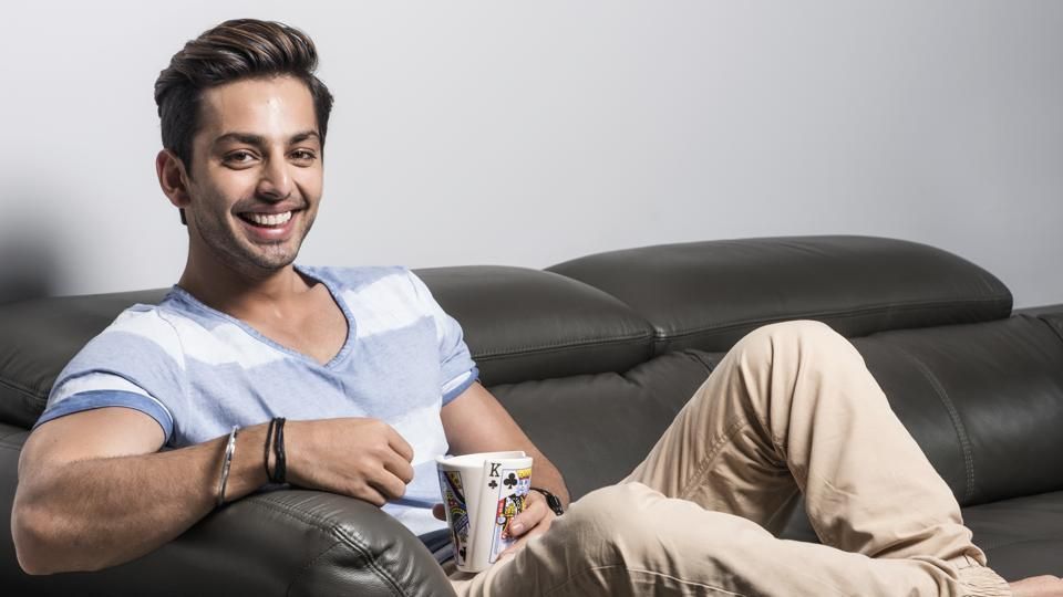 Himansh Kohli feels playing a chocolate boy on-screen is the safest bet