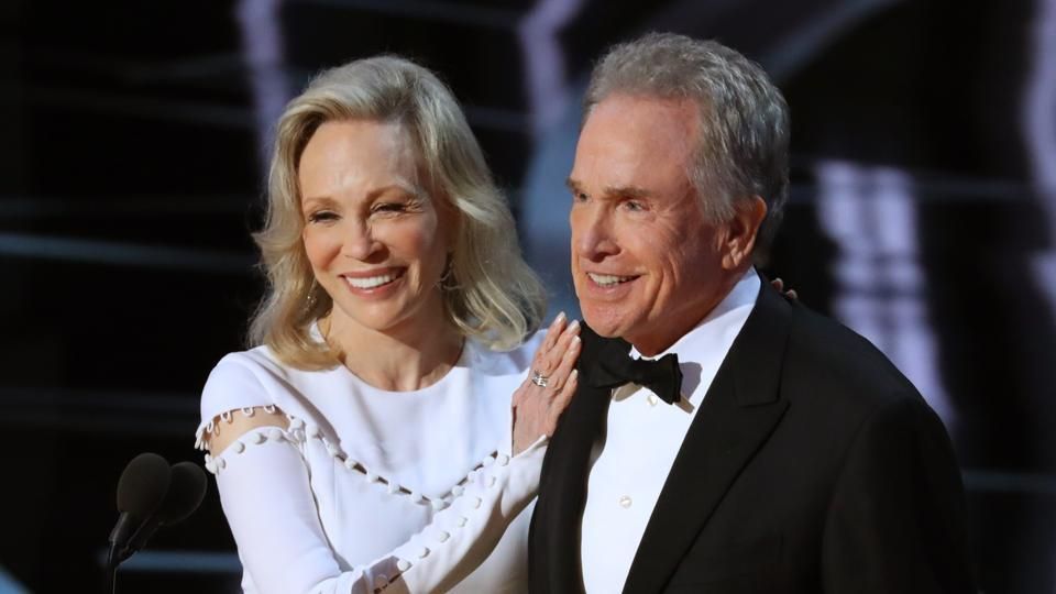 Here's All You Need To Know About Warren Beatty, The Hollywood Legend Who Made The Epic Goof Up At The Oscars!