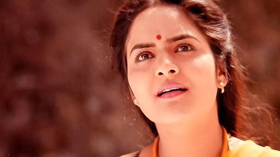 Remember The Roja Girl, Madhoo? Here's What She's Doing Now!