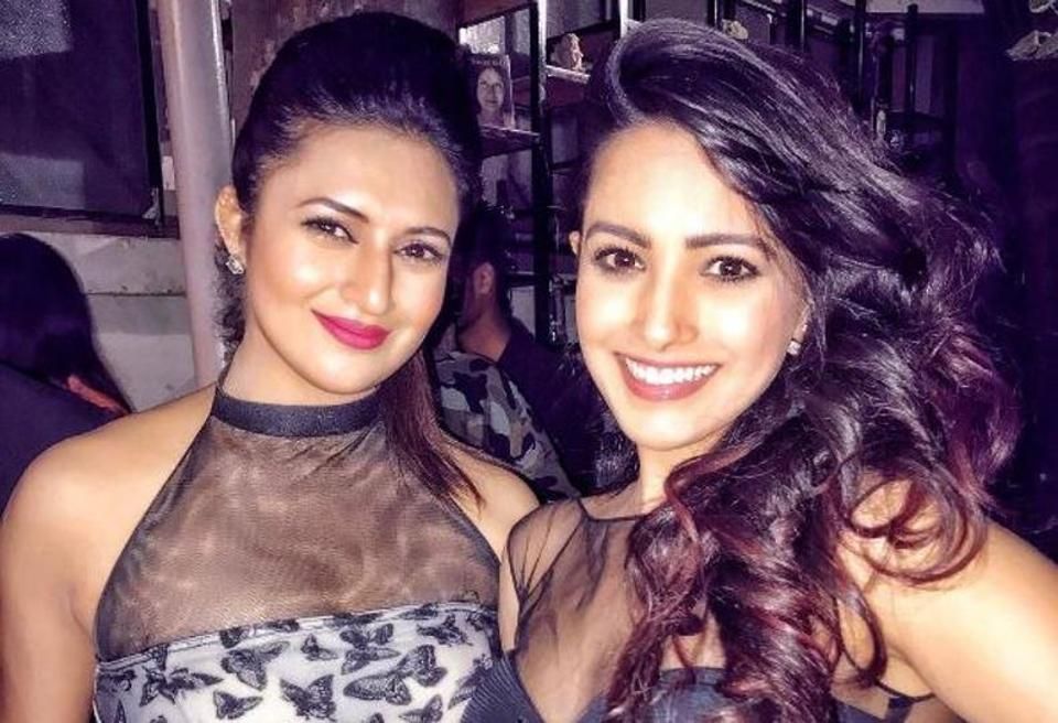 In Pictures: Divyanka Tripathi In A Sheer Dress Looks Beautiful At Anita Hassanandani's Bag Launch Party!