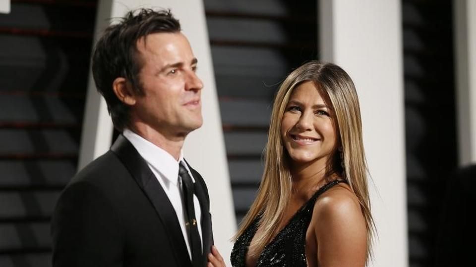 Jennifer Aniston Separates From Husband Justin Theroux After 2.5 Years; Twitter Blames Brad Pitt!