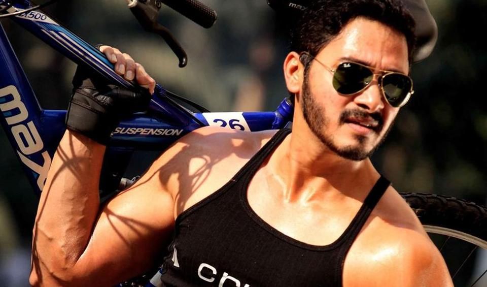 Sunny Paaji Was Like A Brother; Inspired Confidence In Me: Shreyas Talpade On Directing Poster Boys