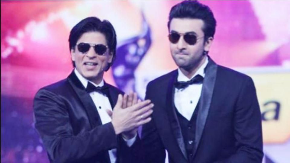WATCH: Shah Rukh Khan And Ranbir Kapoor Groove To Bole Chudiyan At A Diwali Party!