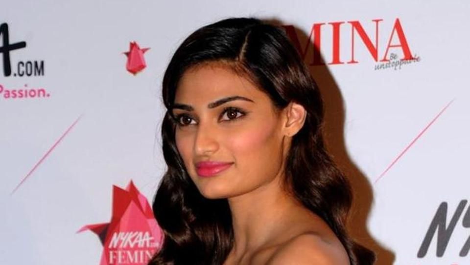 Here's What Athiya Shetty Has To Say About Dating Arjun Kapoor!