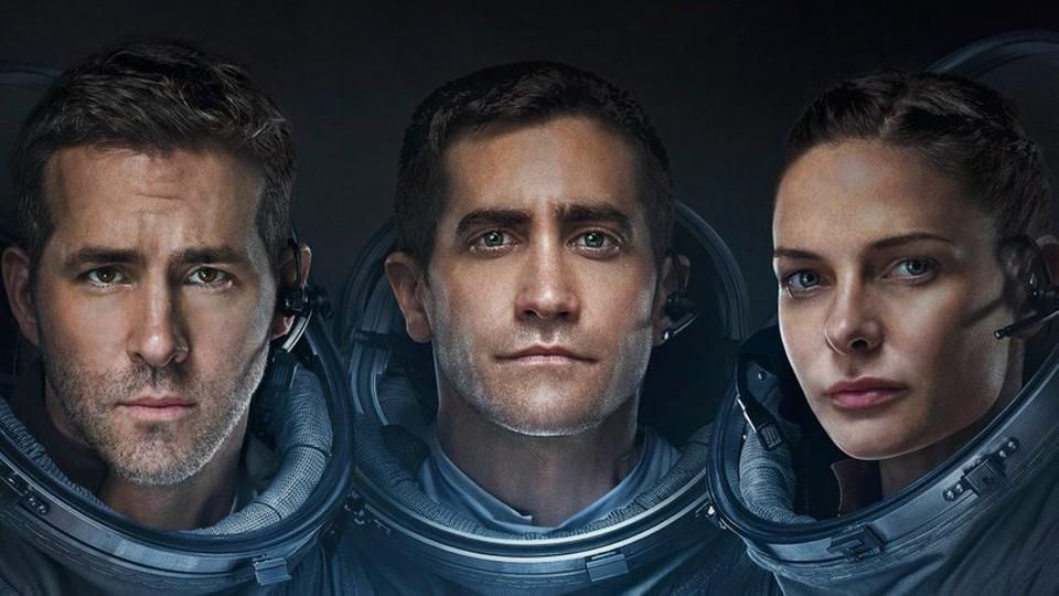 Life movie review: In space no one can hear you scream, even if you're Ryan Rey...