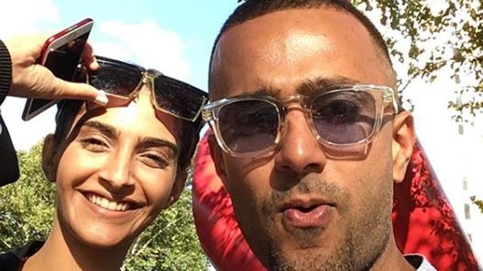 Sonam Kapoor seen shopping for jewellery with beau Anand Ahuja’s mother, sparks wedding rumours