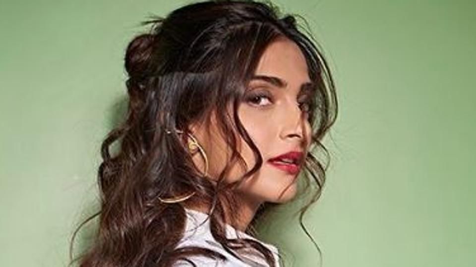 Did Sonam Kapoor just confirm her relationship with rumoured beau Anand Ahuja?