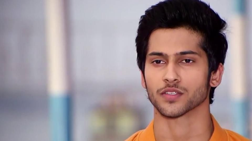 Swaragini Actor, Namish Taneja Gets Robbed By A Gang Of Girls!