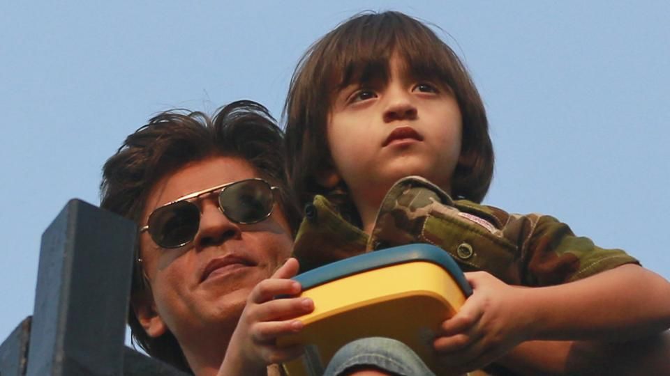 WATCH: Shah Rukh Khan’s Little Boy AbRam Dances For Aryan And Suhana On Children’s Day!