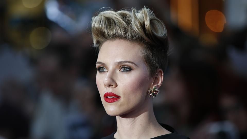 Saturday Night Live: Scarlett Johansson to host for fifth time