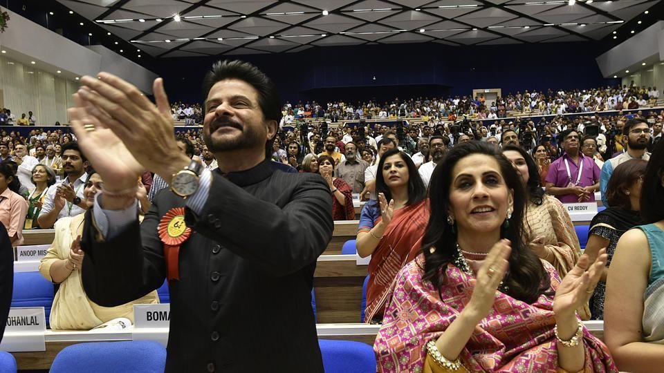 Anil Kapoor Looked Like The Cutest Dad When He Clicked Sonam's Picture Receiving The National Award