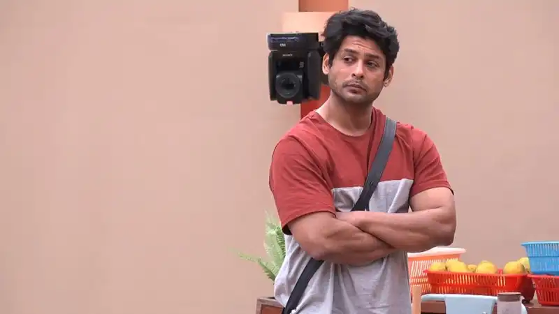 Bigg Boss 13: Twitter Demands ‘Evict Sidharth Shukla’ After He Gets Pushes Asim Riaz Again