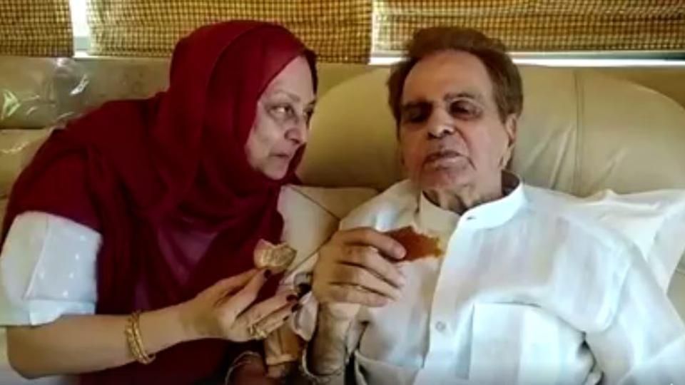 WATCH: Saira Banu Taking Care Of Her Ailing Husband, Dilip Kumar In This Video Will Make You Very Emotional!