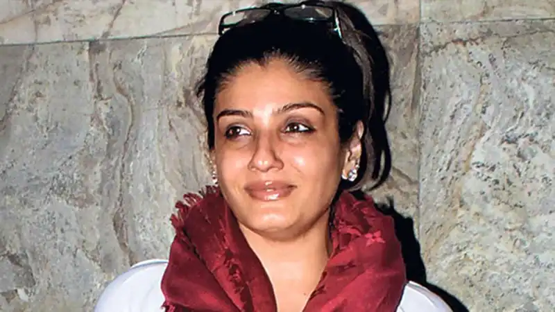 I can't toe any political line, says Raveena Tandon