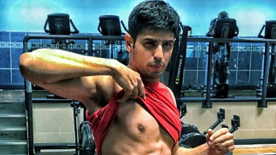 Check Out Sidharth Malhotra's Sizzling New Look
