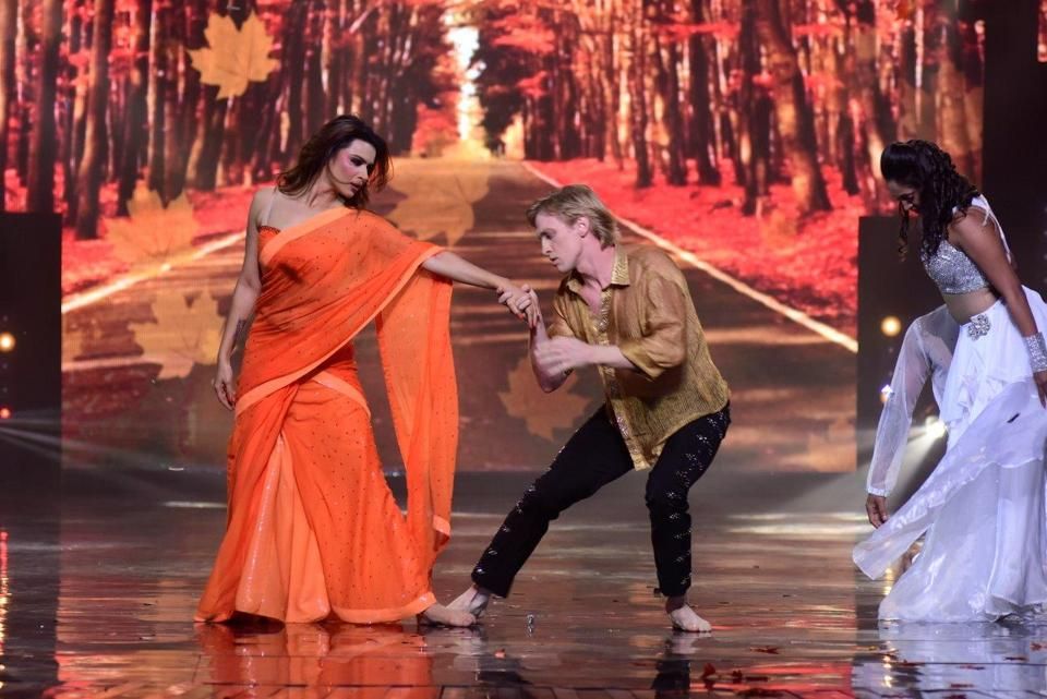 Nach Baliye 8: Aashka Goradia, Brent not out yet, will compete for wild card entry